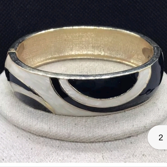 Wide Fashion Hinged Bangle - Picture 1 of 3
